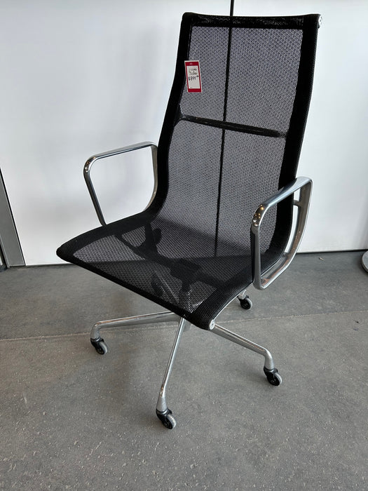 Herman Miller Eames Boardroom Chair