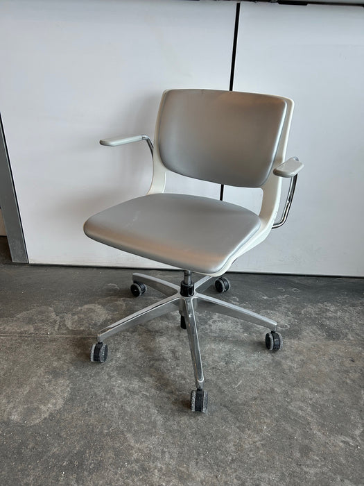 Teknion Variable