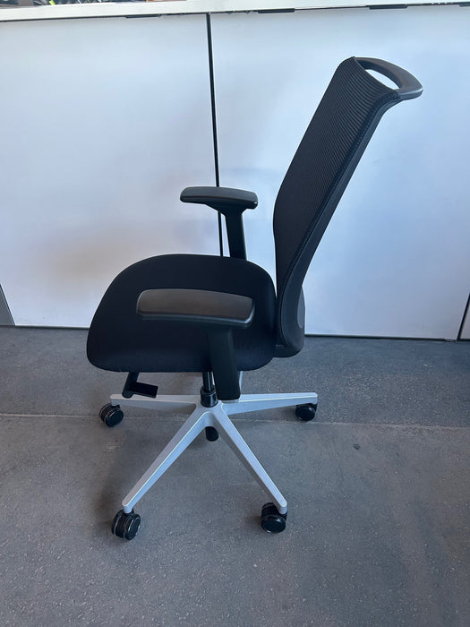 Steelcase Replay