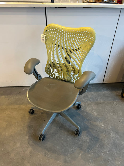 Herman Miller Mirra