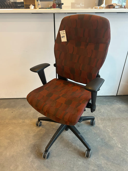 Teknion Savera