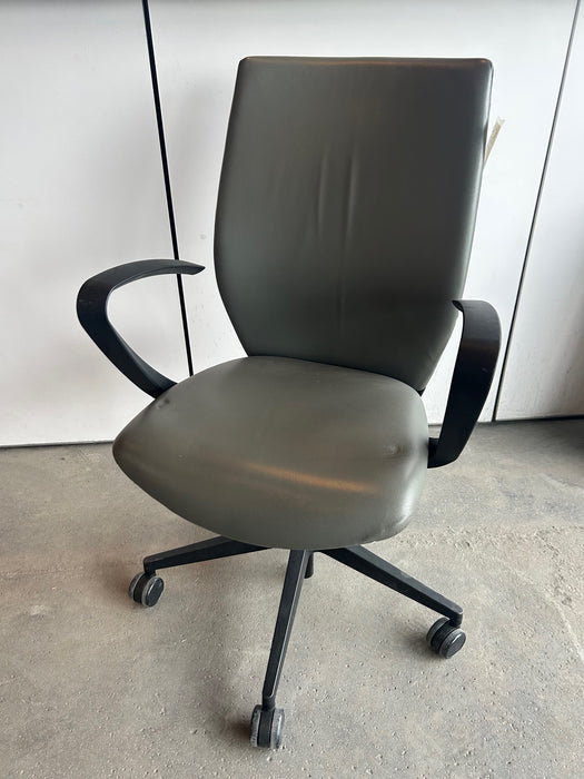 Krug Boardroom Chair