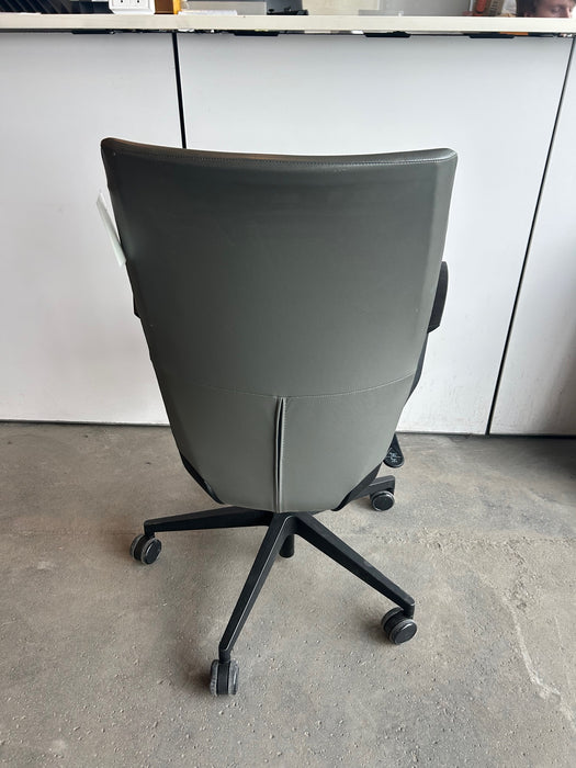 Krug Boardroom Chair