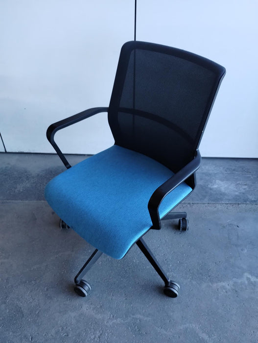 Senator CR2 Light Blue