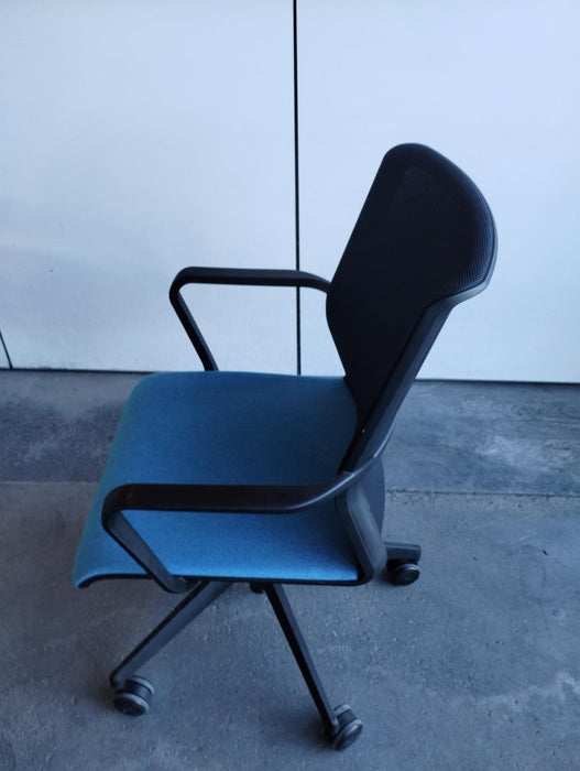 Senator CR2 Light Blue