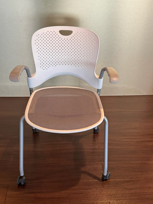 Herman Miller Mobile Caper - White