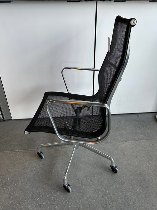 Herman Miller Eames Boardroom Chair