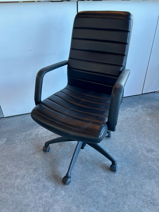 Ergocentric Leather Boardroom Chair