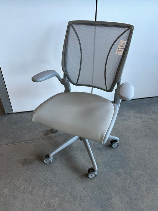 Humanscale World Chair — Cohen Cohen Furniture