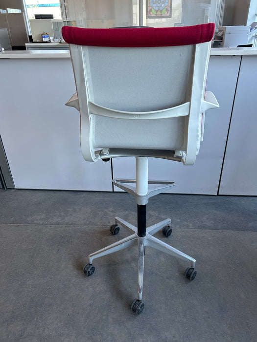 Herman Miller Setu Stool