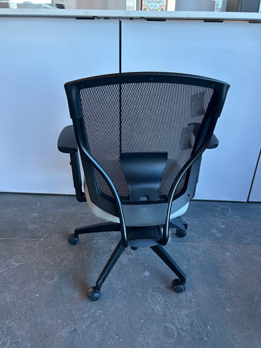 Global Vinyl Task Chair