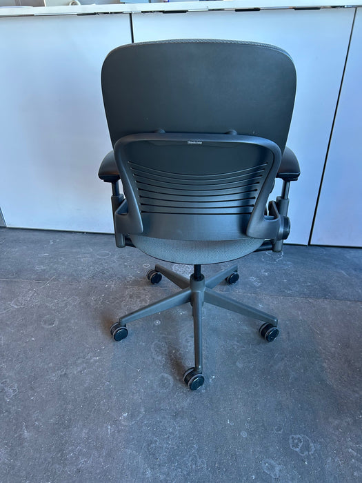 Steelcase Leap V2 Green