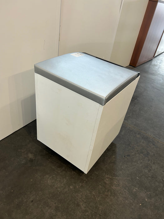 Teknion White Ped