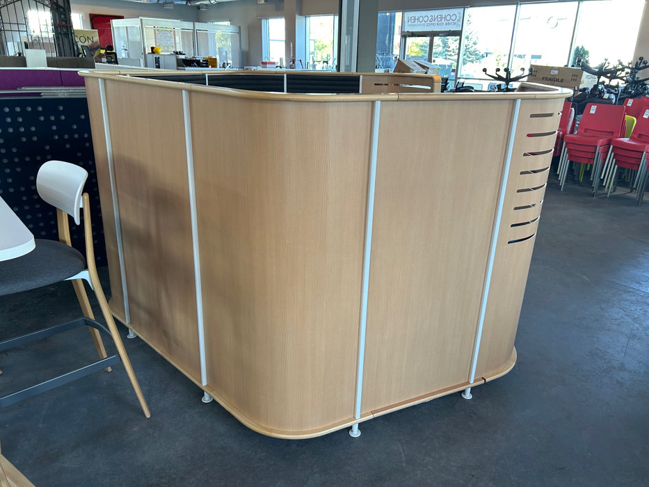 Teknion Collab Pod